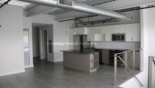Building Photo - 15 Richdale Ave