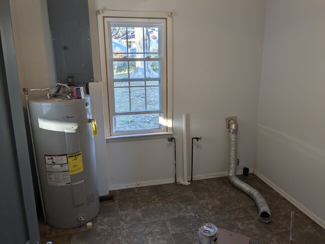 Utility Room - 321 Trimfoot Ter