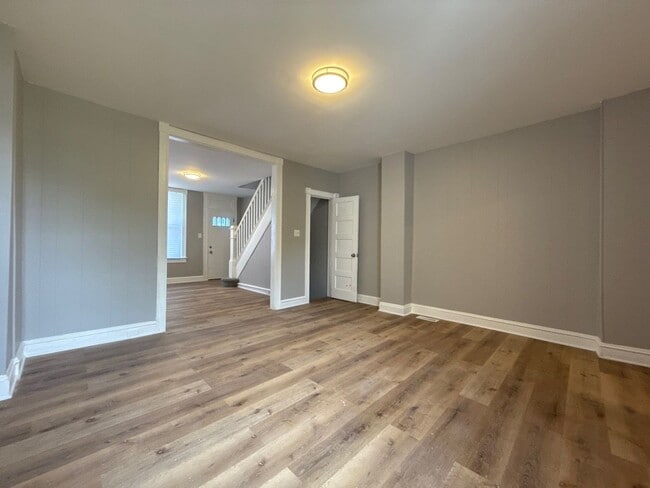 Building Photo - Two-bedroom house in Baltimore