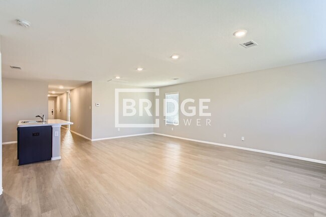 Building Photo - 3334 Aster Mdw Wy