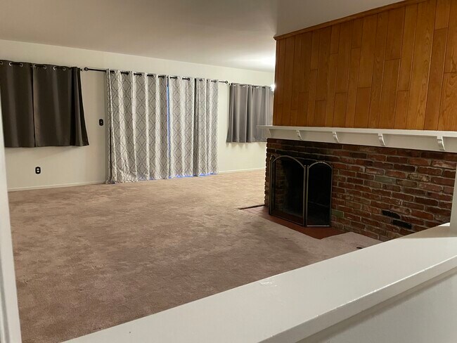 Living Room - 19501 Friar St