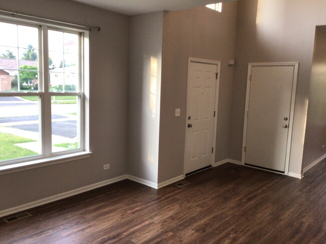 Foto del edificio - 16541 W Oneida Drive
