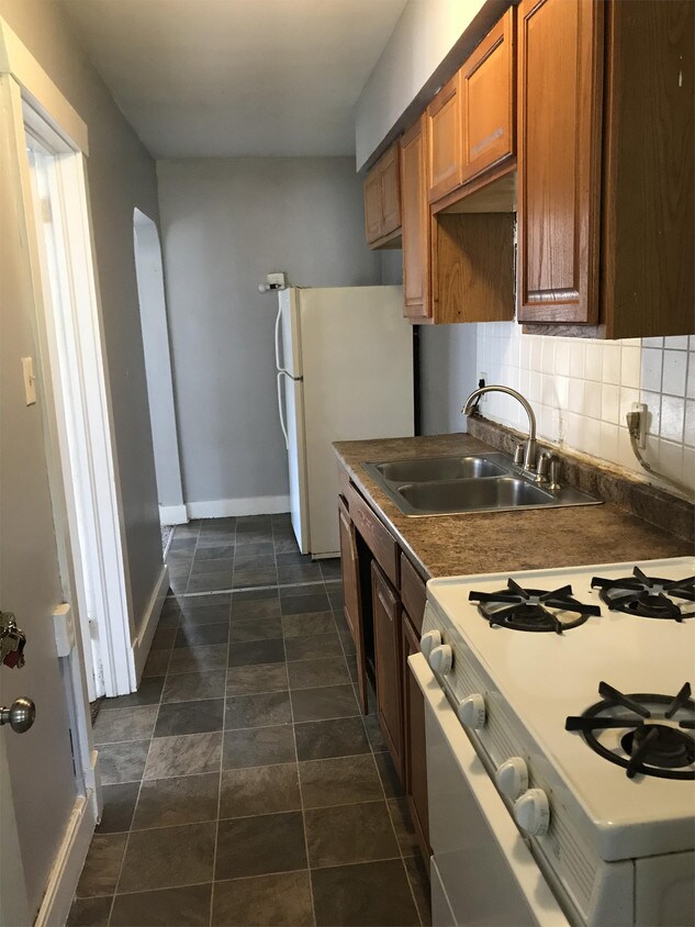 Foto principal - 2835 Center St