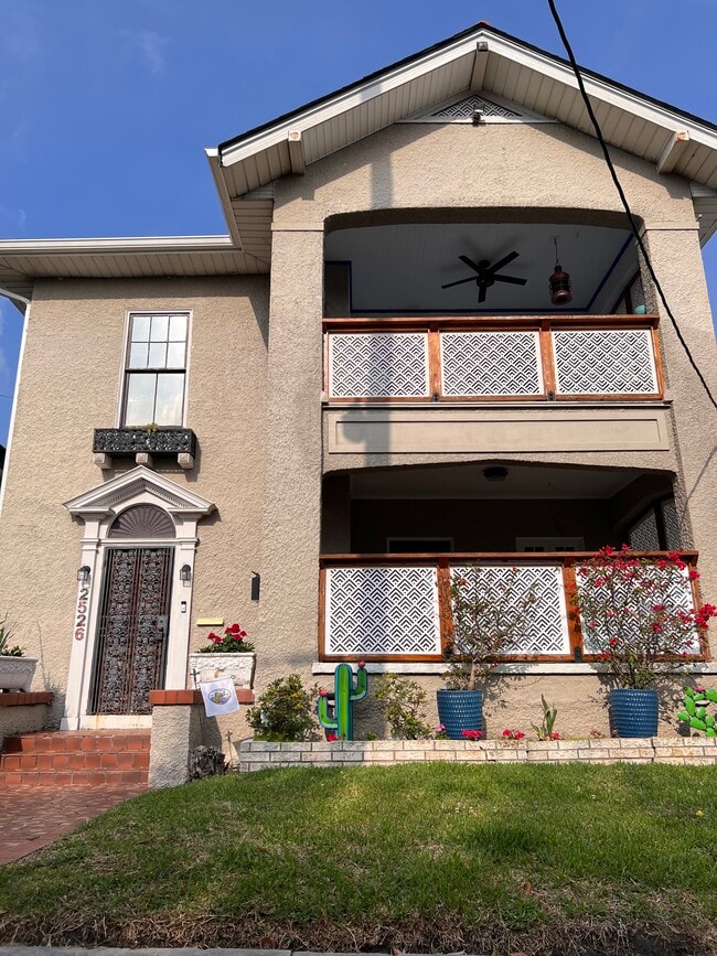 Uptown Fun on Peniston - 2528 Peniston St