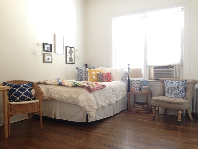 Foto del edificio - 412 3rd St NE