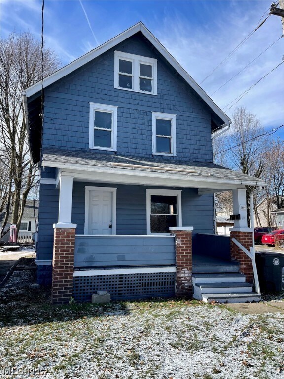 Primary Photo - 940 Dayton St