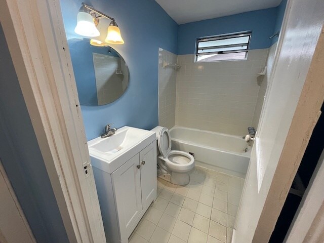 Foto del edificio - 250 Vernis Ave