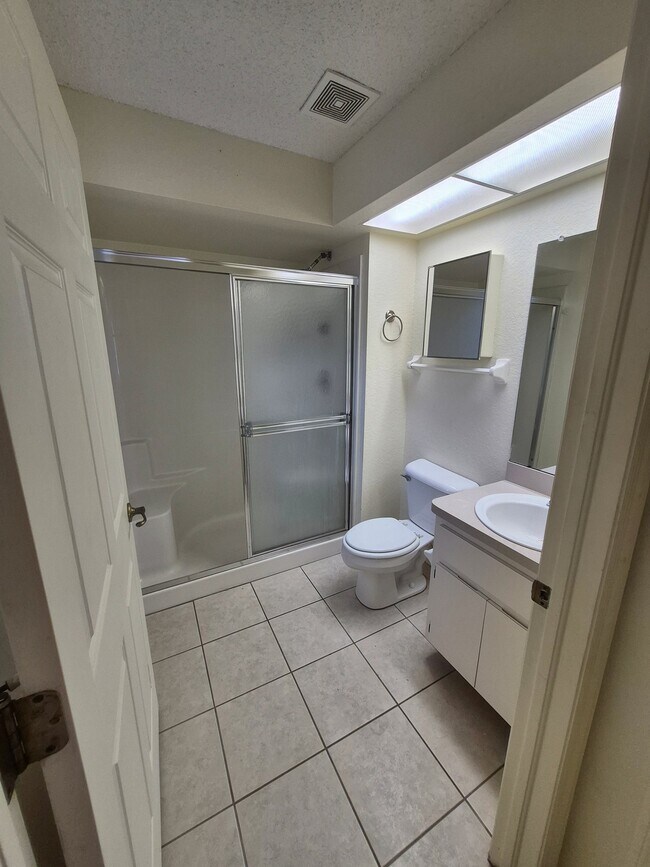 Building Photo - 4353 Azora Rd