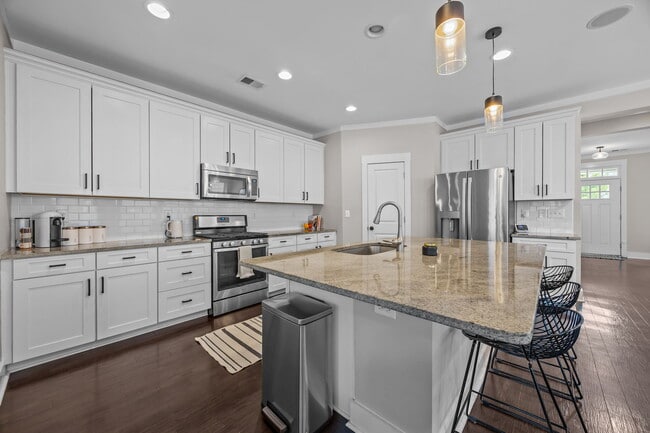 Kitchen - 4020 Willow Green Pl