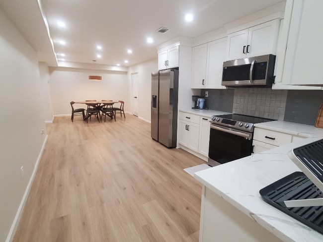 Foto del edificio - 2449 Robert Nash Ct