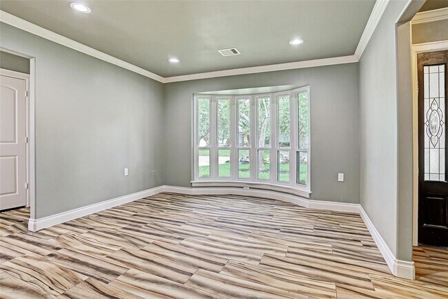 Building Photo - 5130 Whittier Oaks Dr