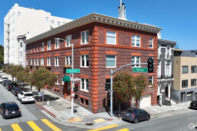 Alternate exterior - 1700-1710 Vallejo St