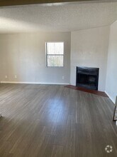 Building Photo - 940 N Benton Ave