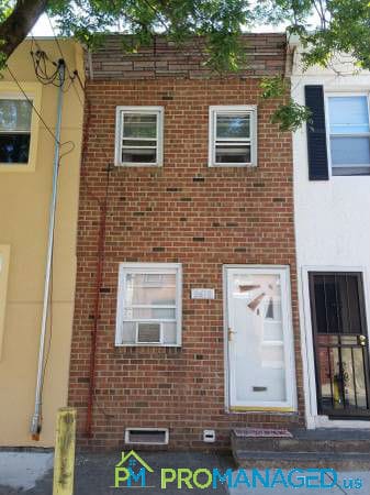 Building Photo - 2618 E Madison St