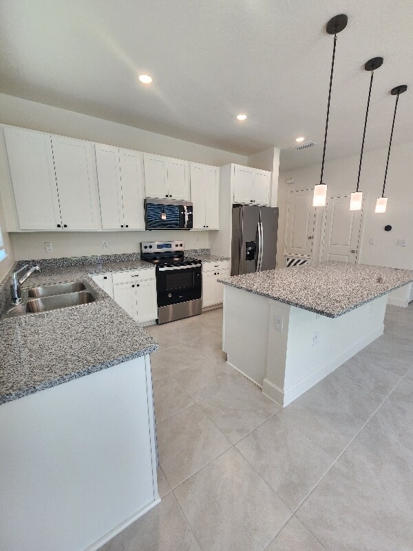 Building Photo - 3390 Sanctuary Dr