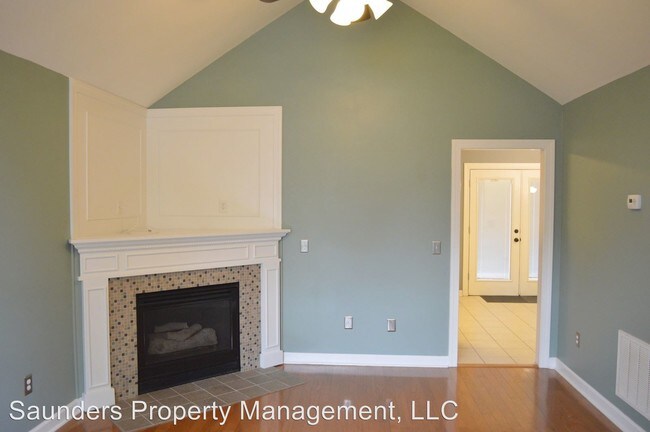 Foto del edificio - 3 br, 2.5 bath House - 2217 Briar Glen Rd