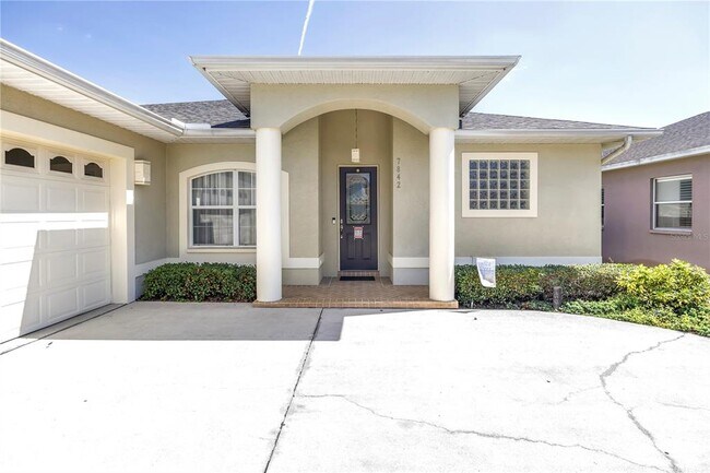 Building Photo - 7842 40th Terrace N