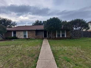 Building Photo - 1005 Harness Ln