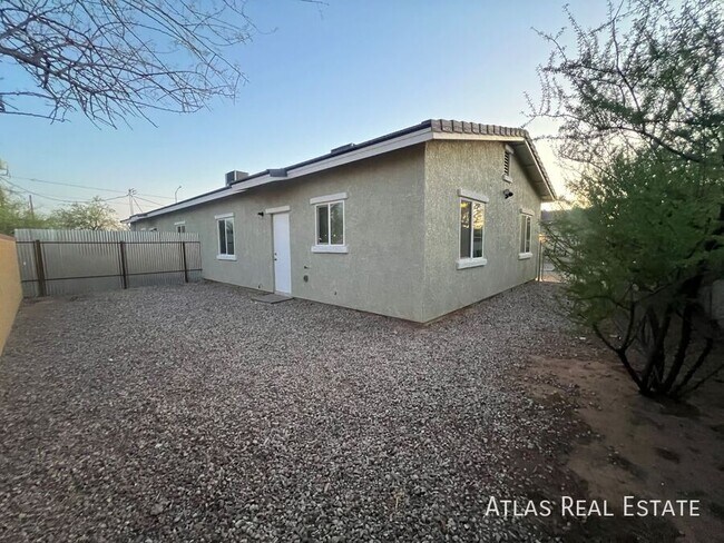 Foto del edificio - 55 E Mojave Rd