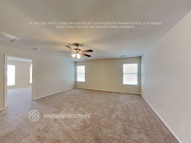 Foto del edificio - 10404 Hideaway Trail