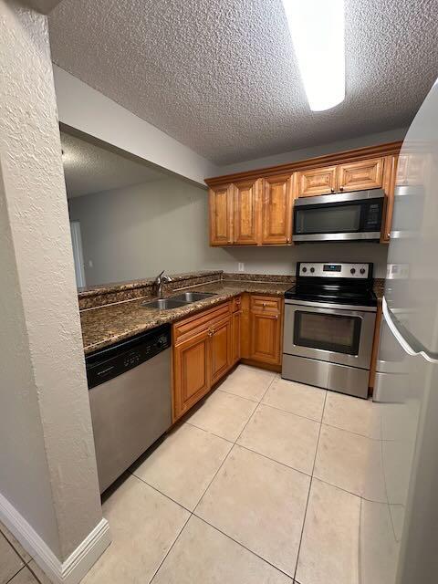 Foto del edificio - 1540 Lake Crystal Dr