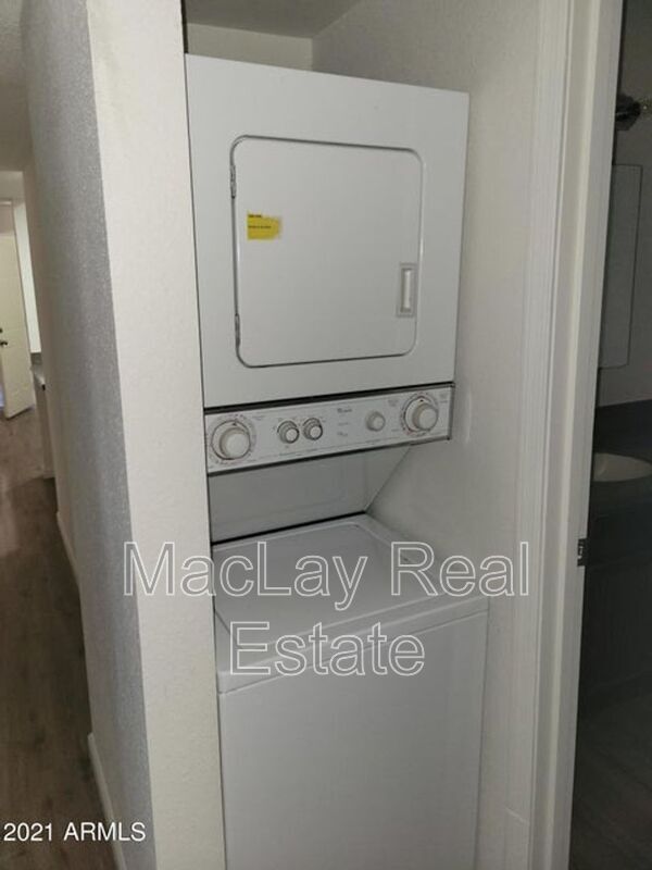 Foto del edificio - 424 W Brown Rd