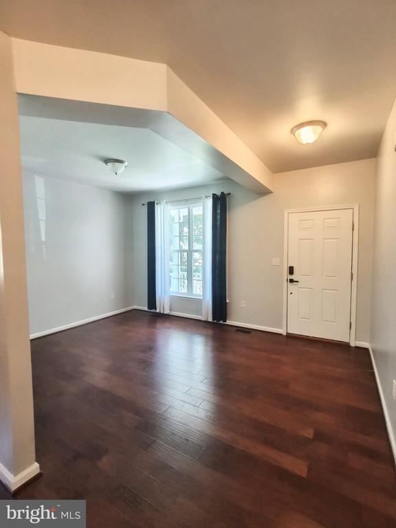 Building Photo - 2913 Lakeview Pkwy