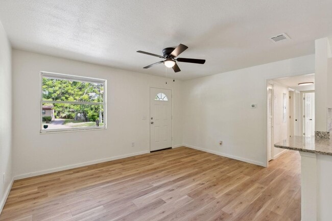 Building Photo - 4818 Dallen Lea Dr