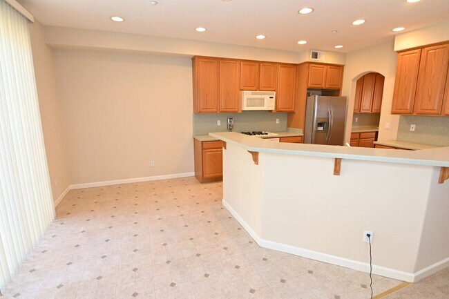 Foto del edificio - 411 Tower Hill Ave