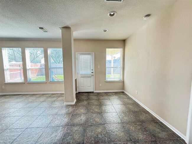 Foto del edificio - 3118 Creek Bank Ln