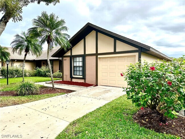 Foto del edificio - 13137 Burningtree Ave