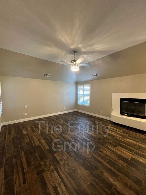 Foto del edificio - 3503 S Creekside Ct