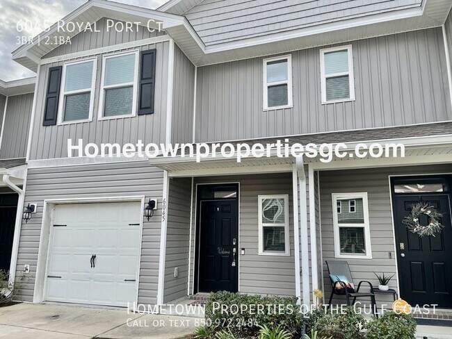 Building Photo - Like new 3 Bed 2 1/2 Bath Townhome!