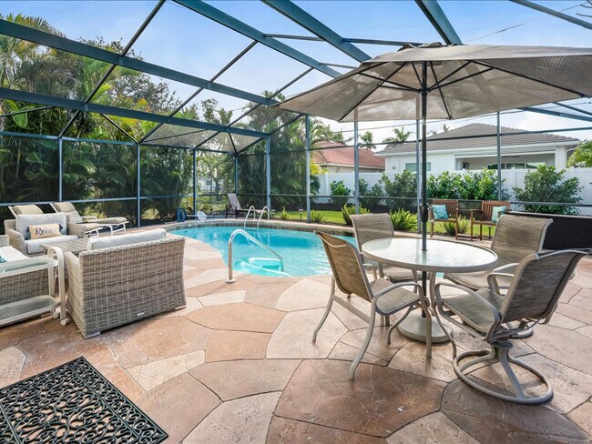 Building Photo - 692 106th Ave N