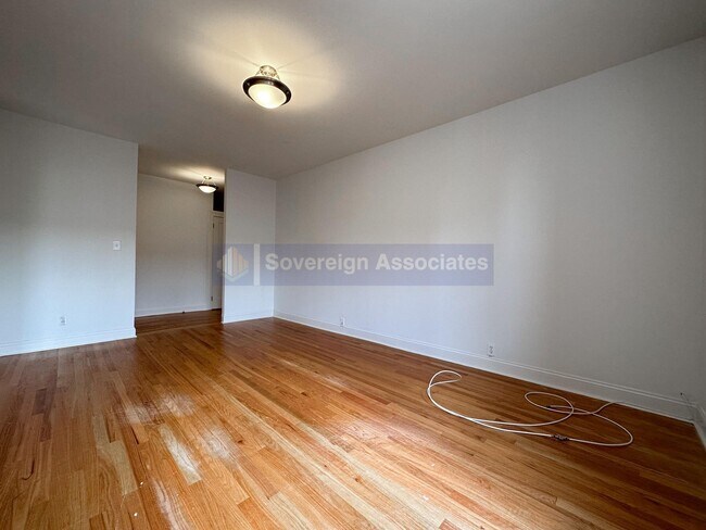 Building Photo - 282 Cabrini Boulevard