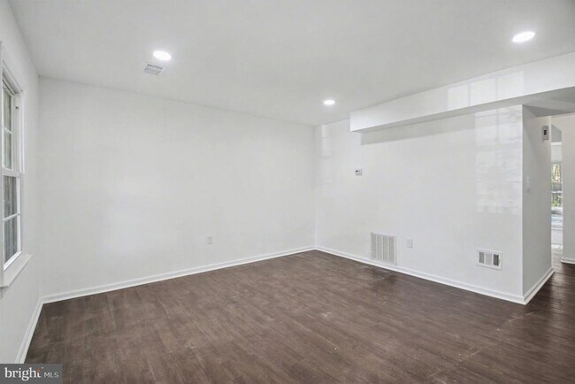 Foto del edificio - 14113 Morrison Ct