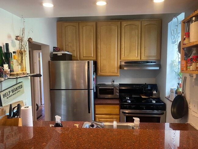 Foto del edificio - 558 N 17th St