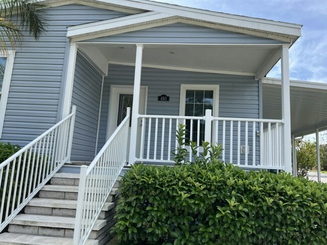 Building Photo - 3150 NE 36th Ave