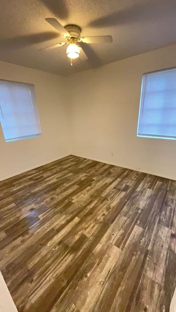 Building Photo - 1324 W Rupe Ave