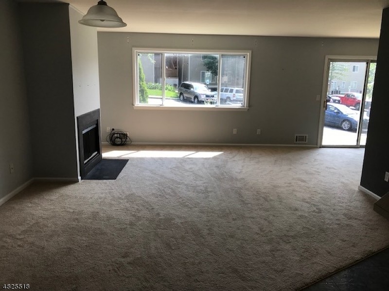 Foto del edificio - 64 Falcon Ridge Way N