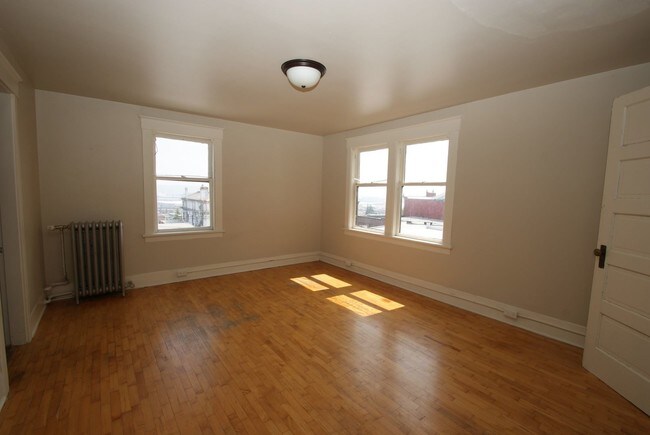 Foto del edificio - 629 St Helens Ave