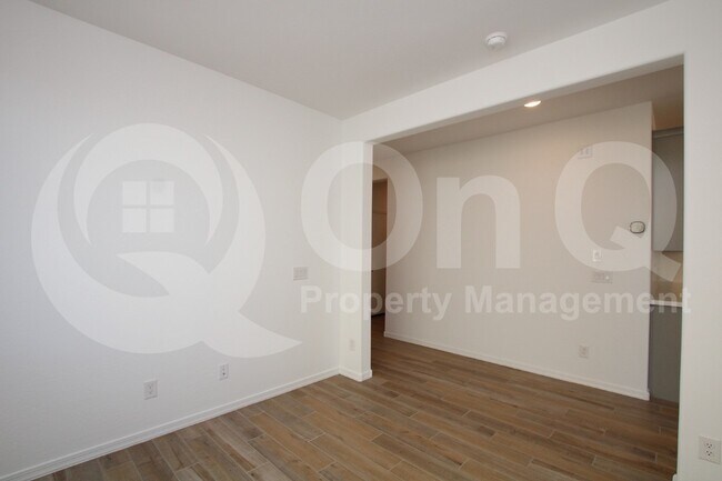 Foto del edificio - 22873 E Happy Rd