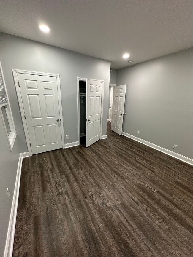 Building Photo - 1020 John F. Kennedy Blvd