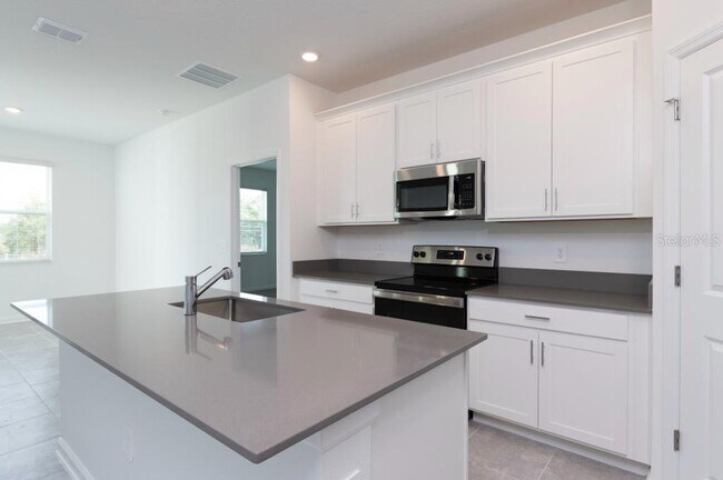 Building Photo - 181 Aces High Ln