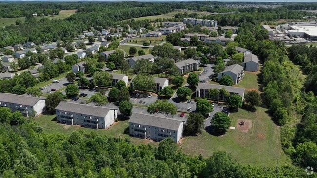  - Summer Pointe Apartment Homes