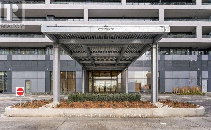 Photo du bâtiment - 8960-8960 Jane St