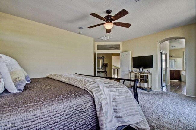 Building Photo - 3859 N El Sereno