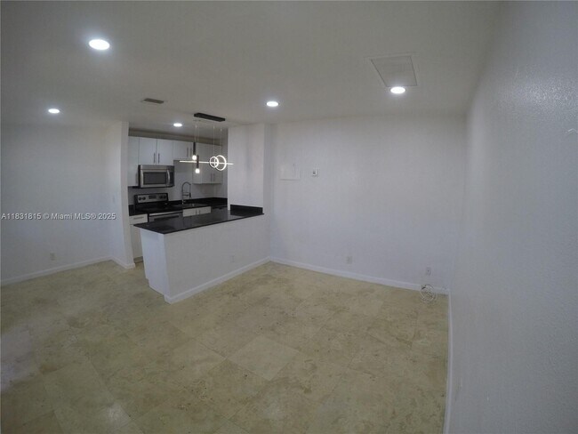 Foto del edificio - 1204 NE 5th Terrace