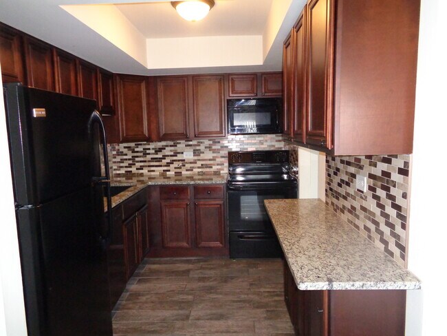 Foto del edificio - 5854 W 76th Pl