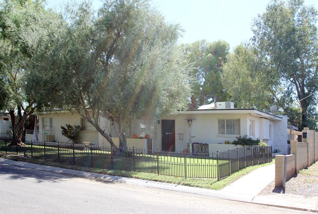 Foto del edificio - 3511 E Montecito Ave